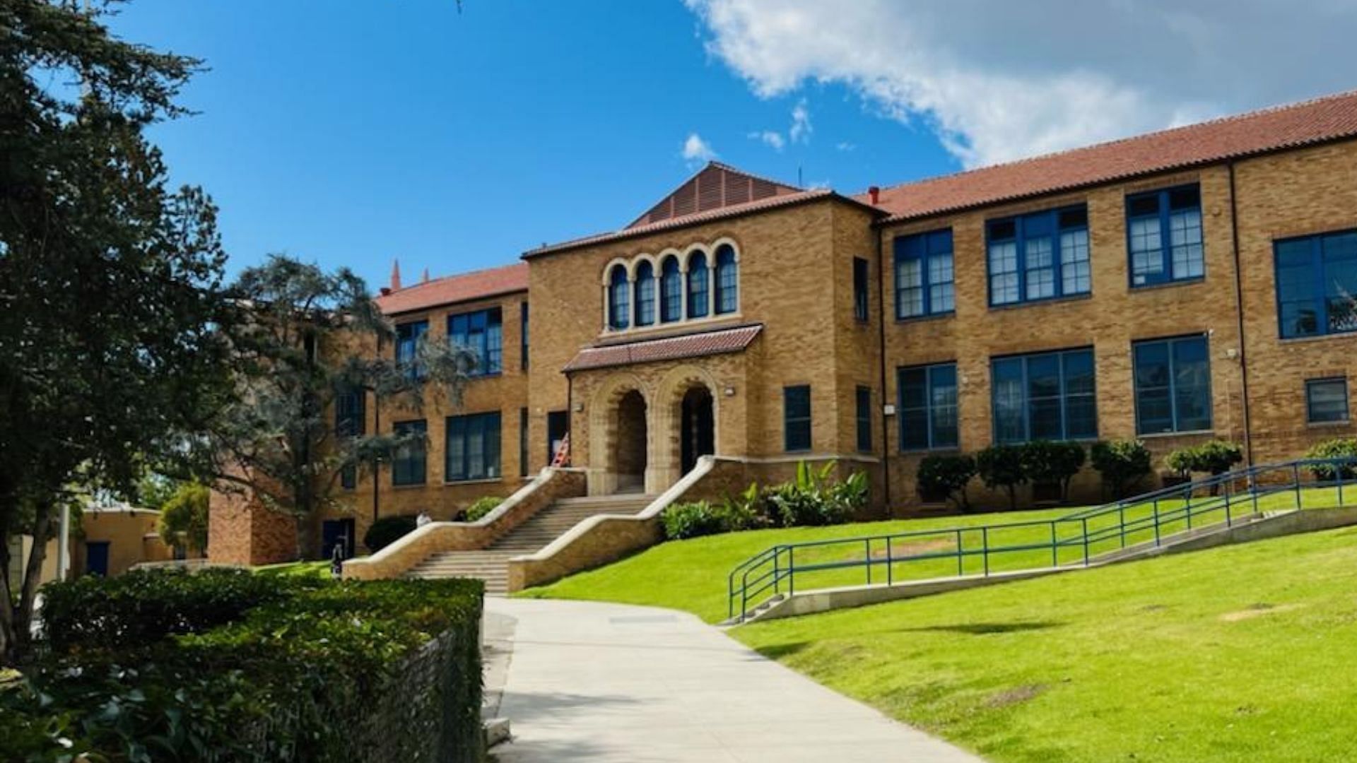 Exterior shot of the school (Image via University High School website)